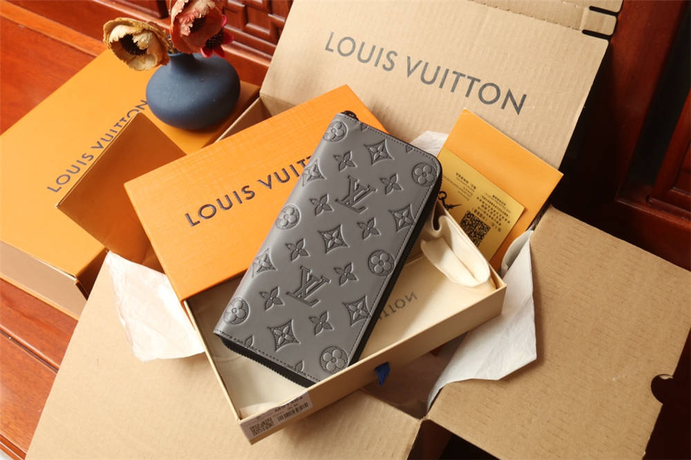 Louis Vuitton wallet ZIPPY M81384  2025 new 